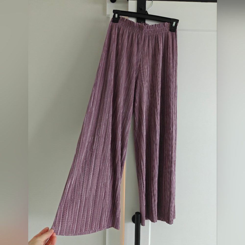 Zara Pleated Wide-Leg Pants in Dusty Lavender